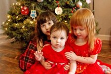 ChristmasGrandaughters.jpg